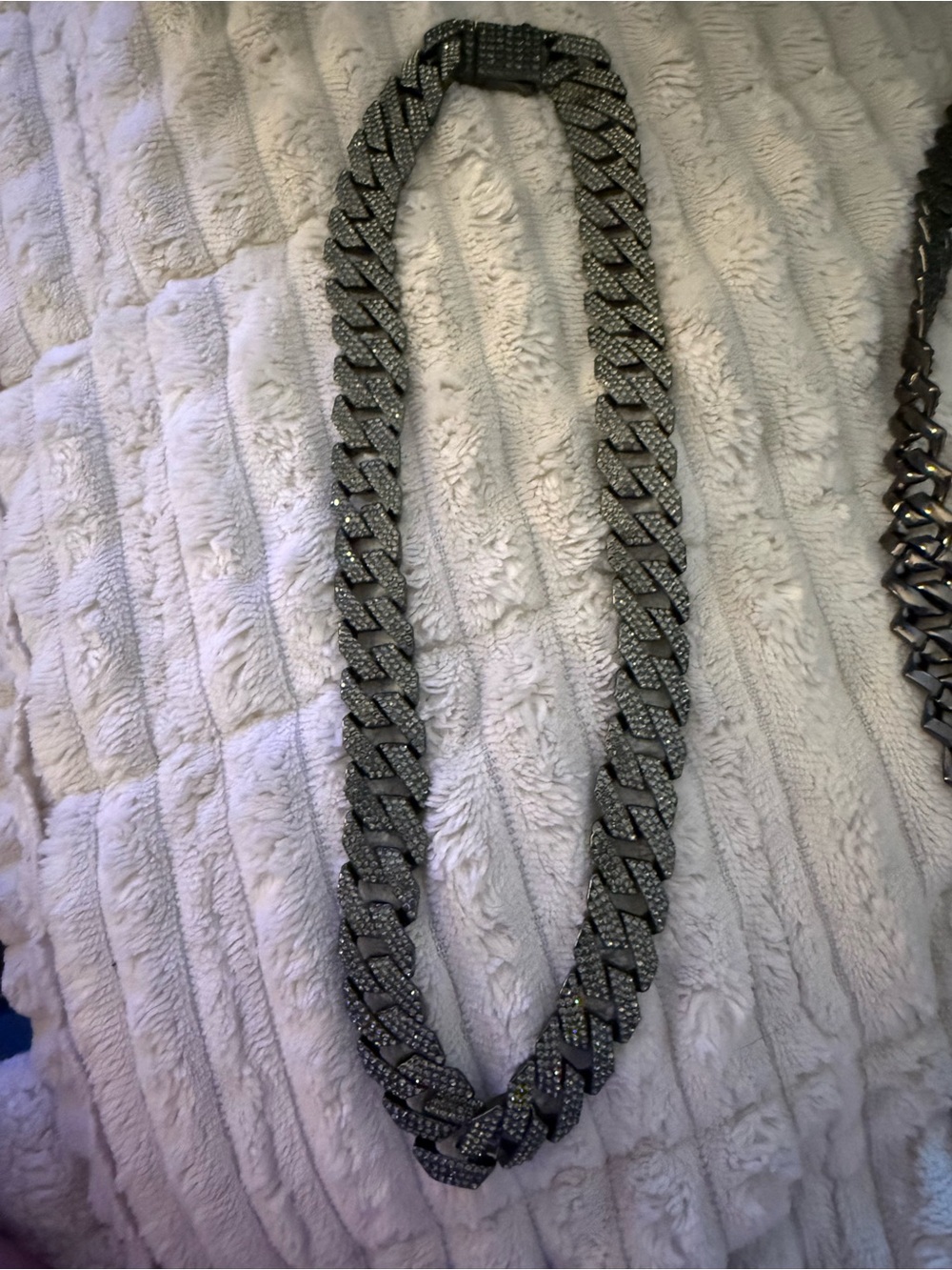 Rhinestone Cuban Link Statement Necklace - Silver